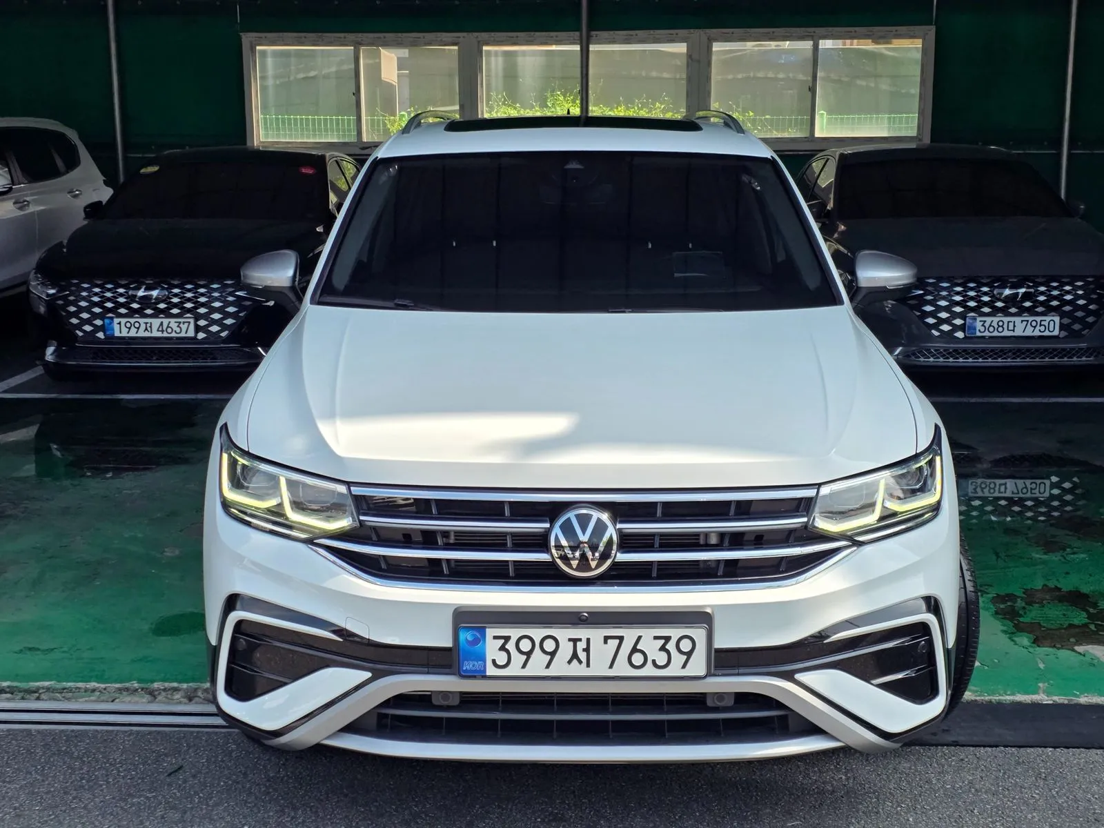 Volkswagen Tiguan 2.0 TSI Prestige, снимка 1 от 20