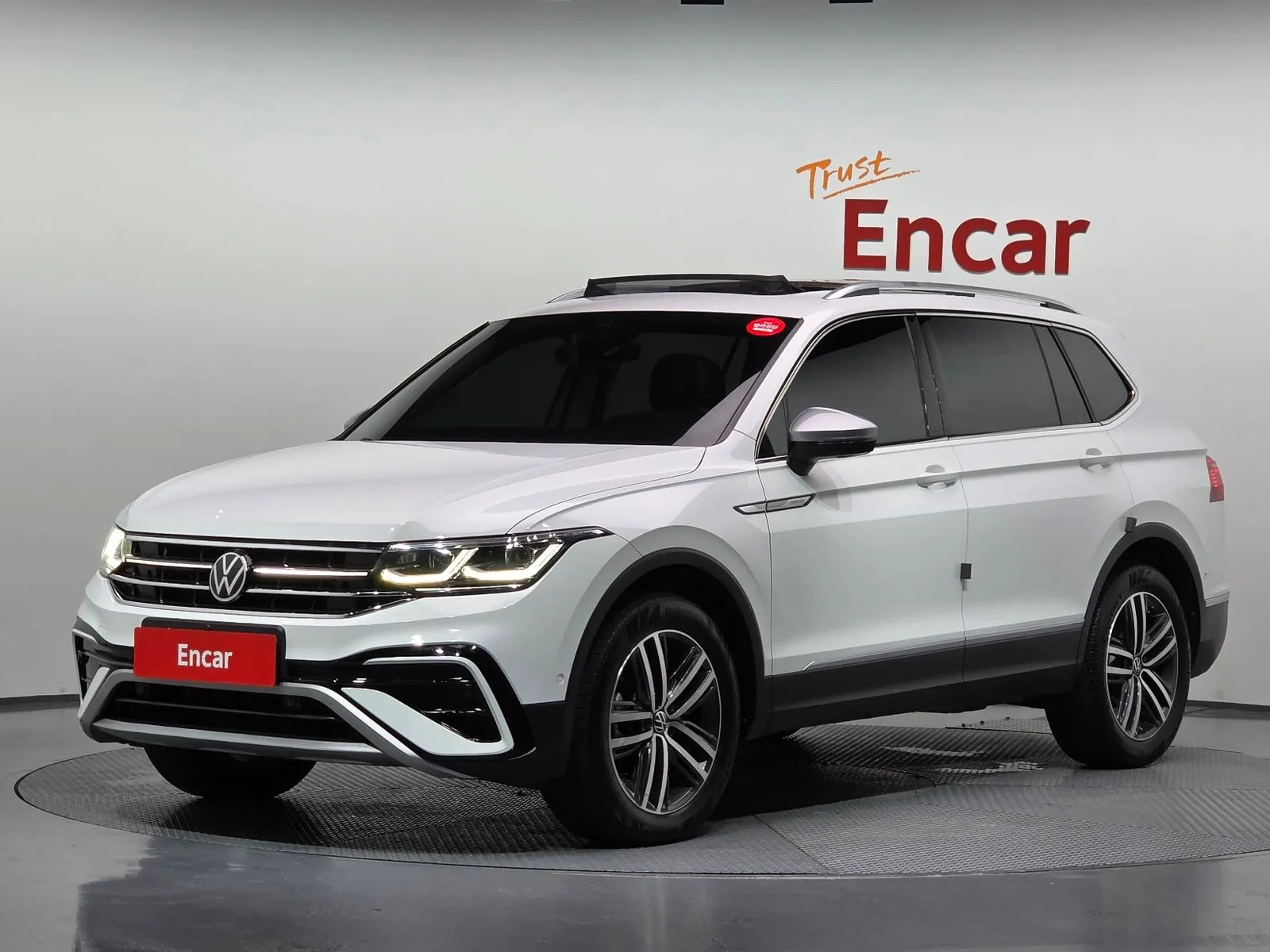Volkswagen Tiguan 2.0 TSI Prestige, снимка 1 от 20