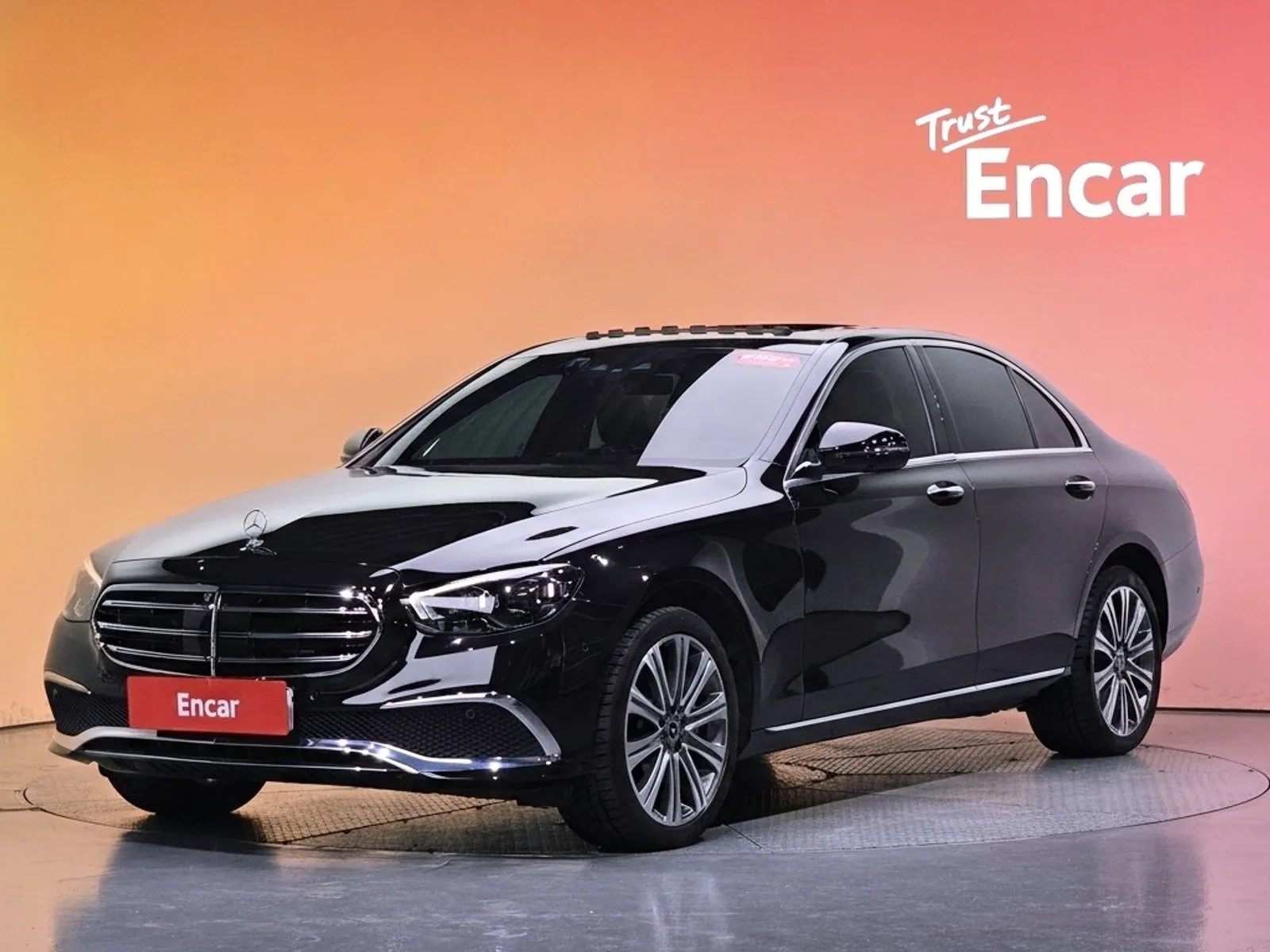 Mercedes-Benz E-Class E350 4MATIC Exclusive, снимка 1 от 20