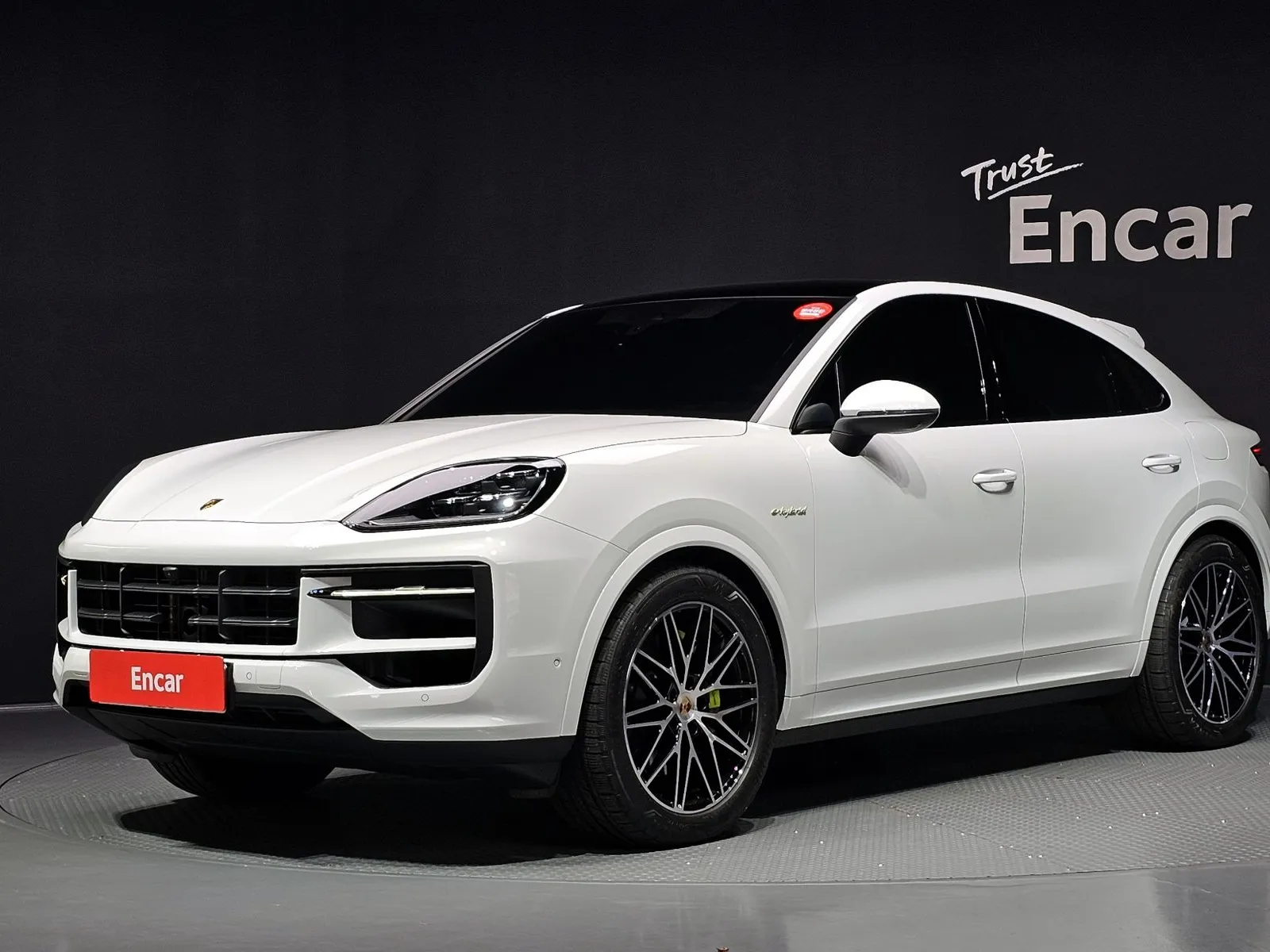 Porsche Cayenne 3.0 E-Hybrid Coupe, снимка 1 от 20