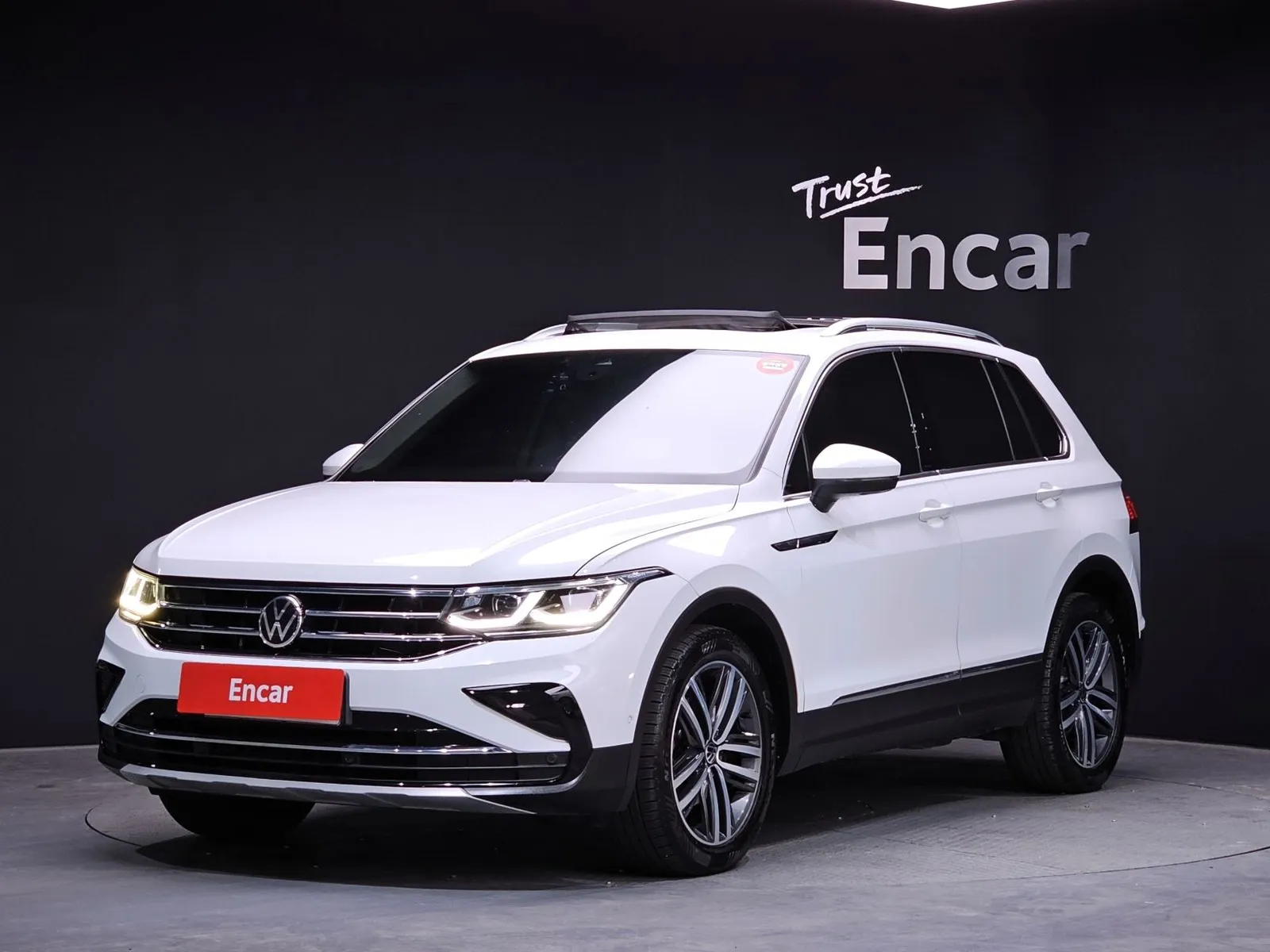 Volkswagen Tiguan 2.0 TDI Prestige, снимка 1 от 20