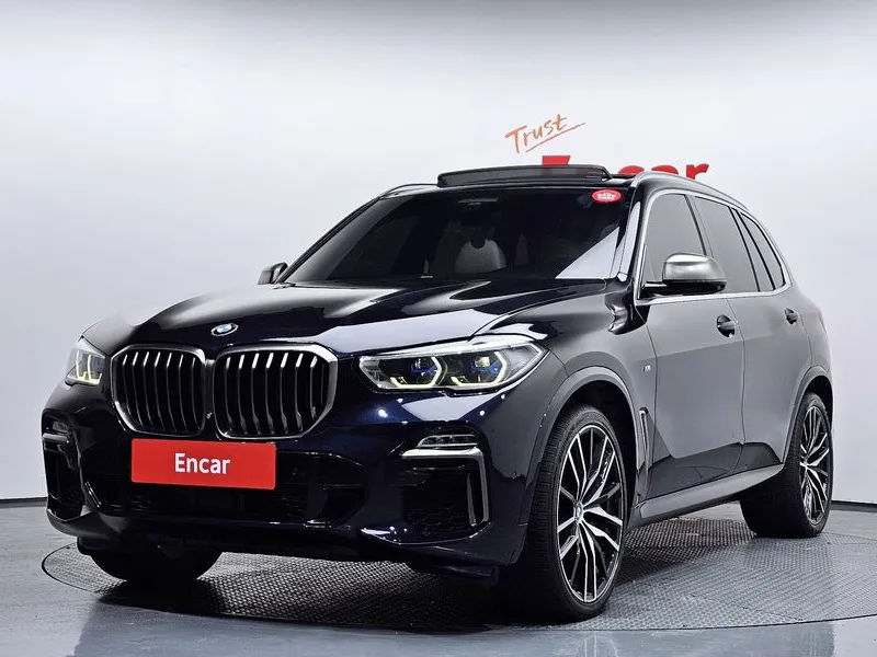 BMW X5 M50i