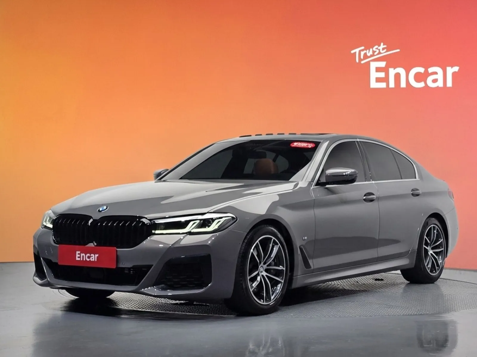 BMW 5 Series 520i M Sport, снимка 1 от 20