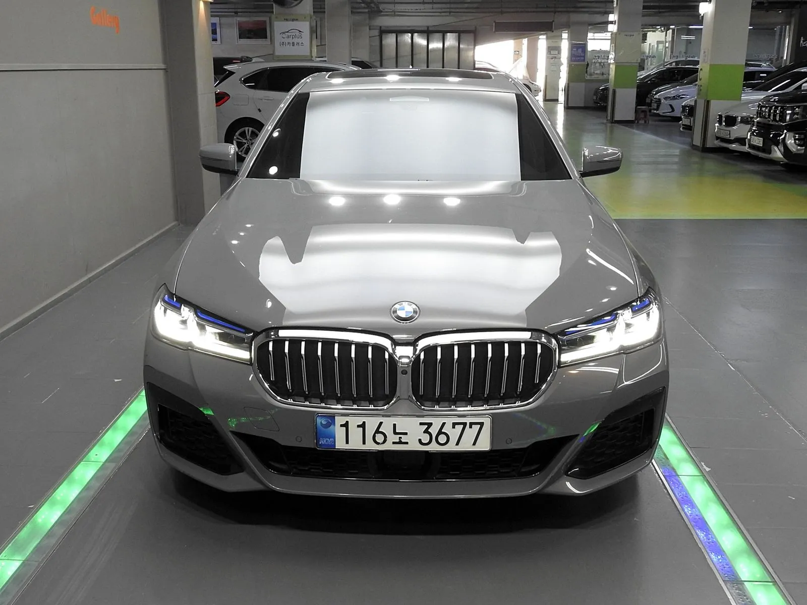 BMW 5 Series 530e M Sport, снимка 1 от 20