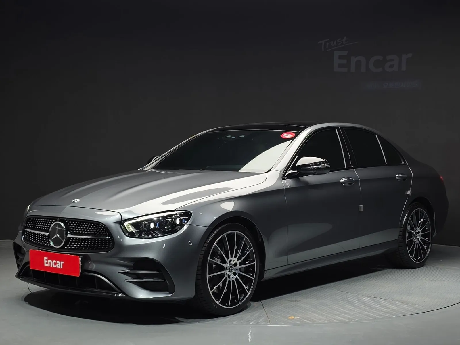 Mercedes-Benz E-Class E350 4MATIC AMG Line, снимка 1 от 20