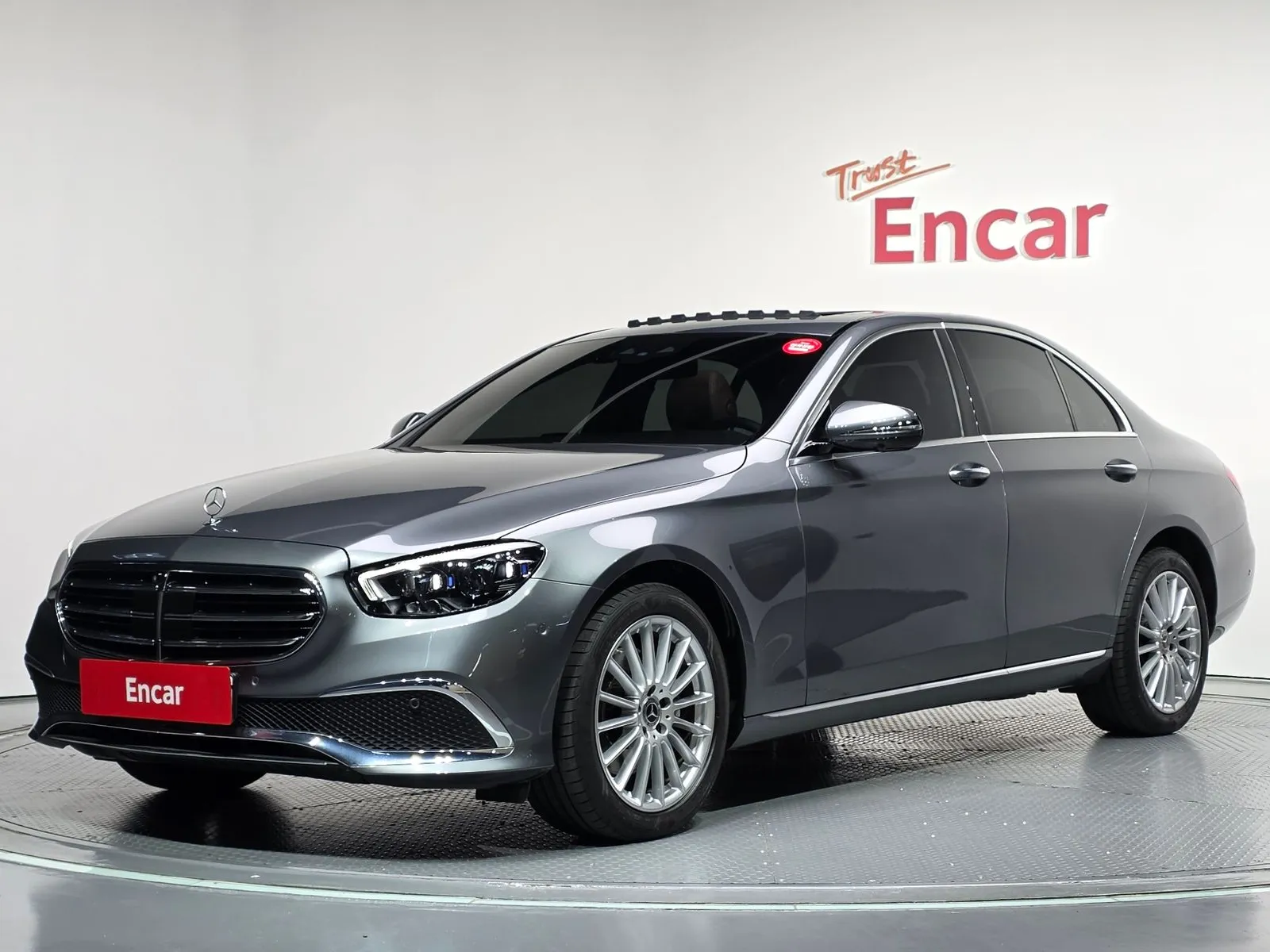 Mercedes-Benz E-Class E250 Exclusive, снимка 1 от 20