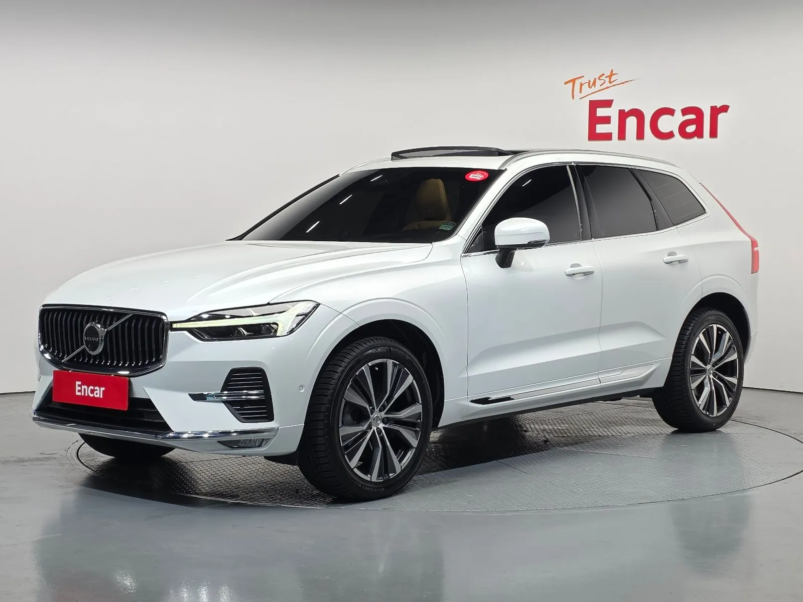 Volvo XC60 B6 Inscirtion, снимка 1 от 20