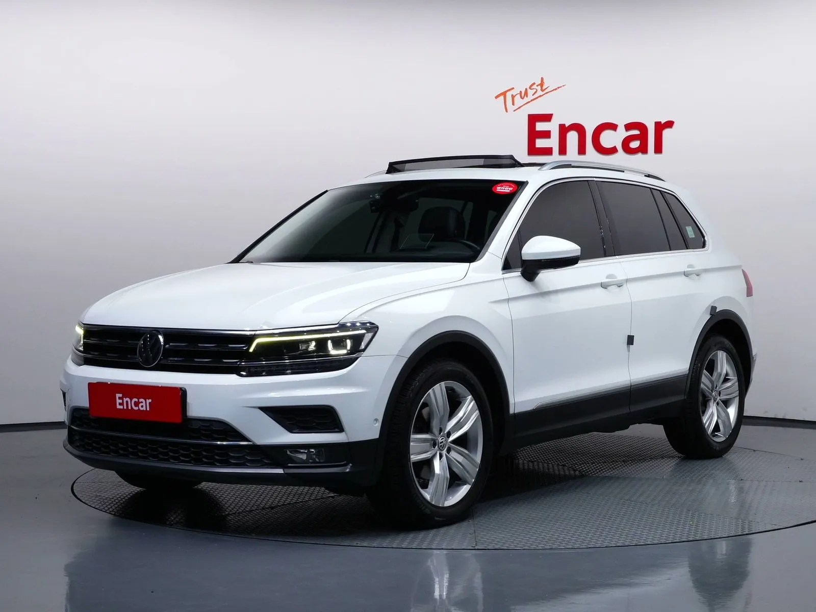 Volkswagen Tiguan 2.0 TDI 4Motion Prestige, снимка 1 от 20