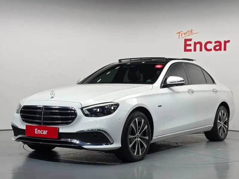 Mercedes-Benz E-Class E300e 4MATIC Exclusive