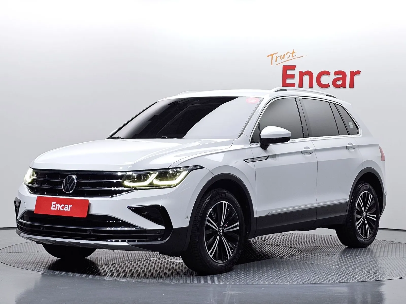 Volkswagen Tiguan 2.0 TDI 4-Motion Premium, снимка 1 от 20