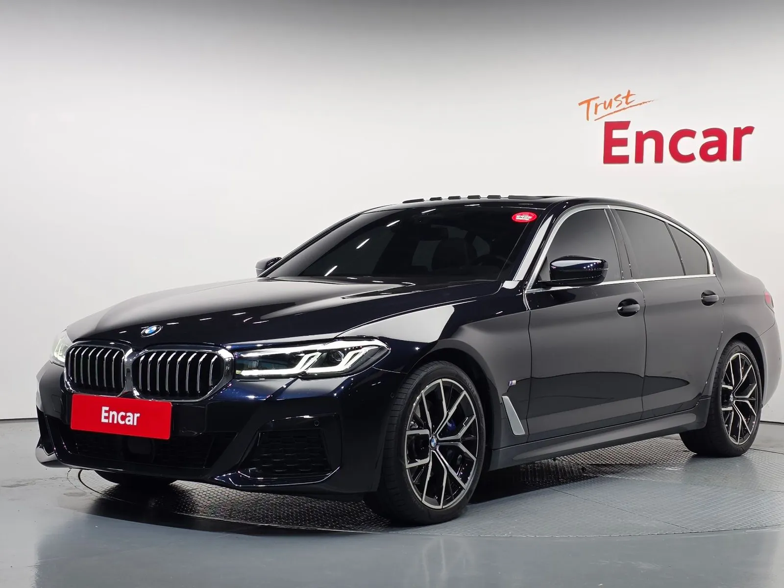 BMW 5 Series 530i xDrive M Sport Package, снимка 1 от 20