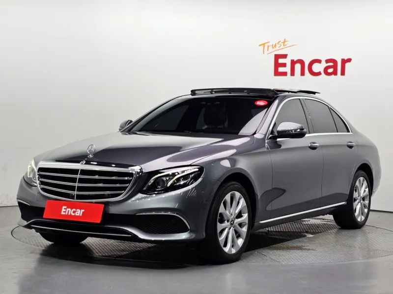 Mercedes-Benz E-Class E300 4MATIC Exclusive