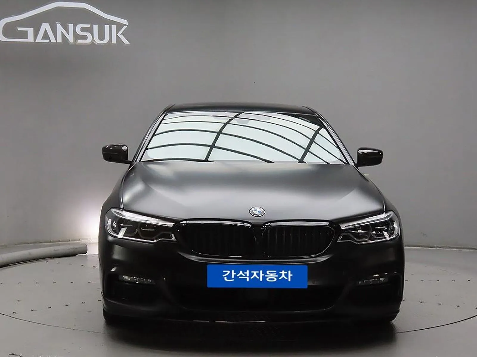 BMW 5 Series 530i M Sport Package Plus, снимка 1 от 20