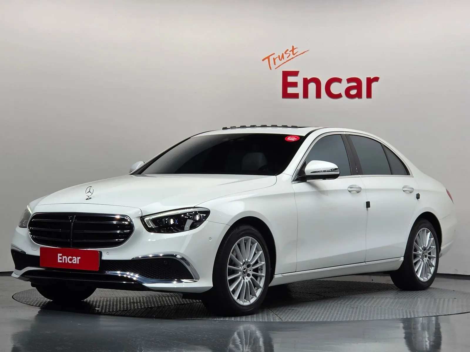 Mercedes-Benz E-Class E250 Exclusive, снимка 1 от 20