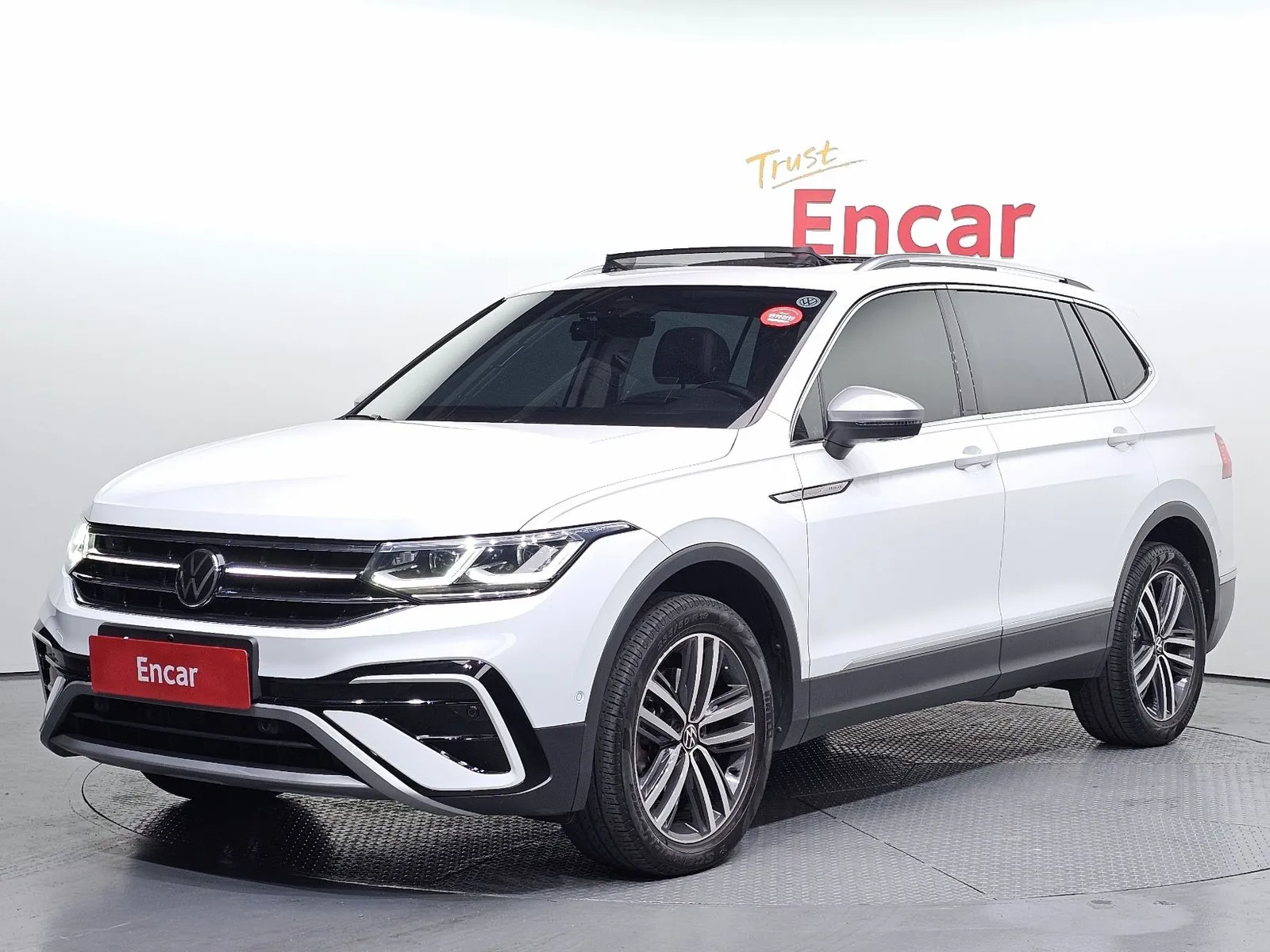 Volkswagen Tiguan 2.0 TSI Prestige, снимка 1 от 20