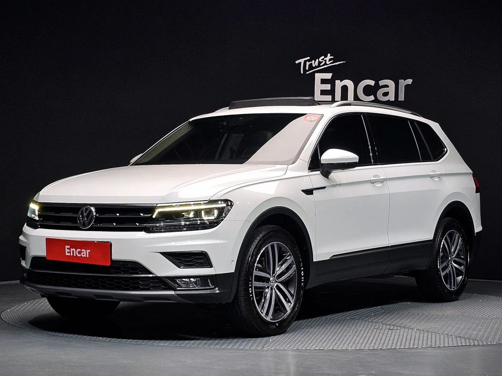 Volkswagen Tiguan 2.0 TDI Prestige, снимка 1 от 20