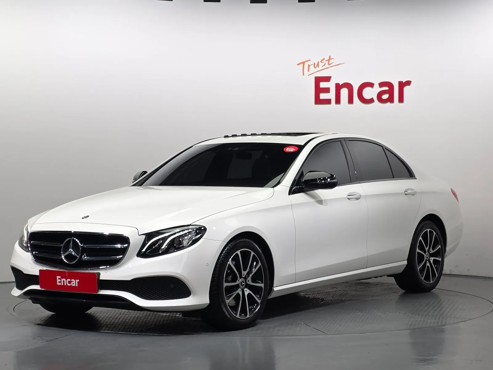 Mercedes-Benz E-Class E250 Avantgarde, снимка 1 от 20