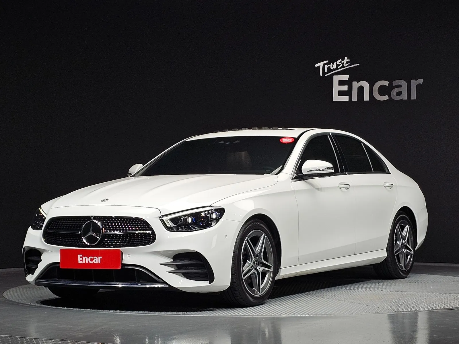 Mercedes-Benz E-Class E250 AMG Line, снимка 1 от 20