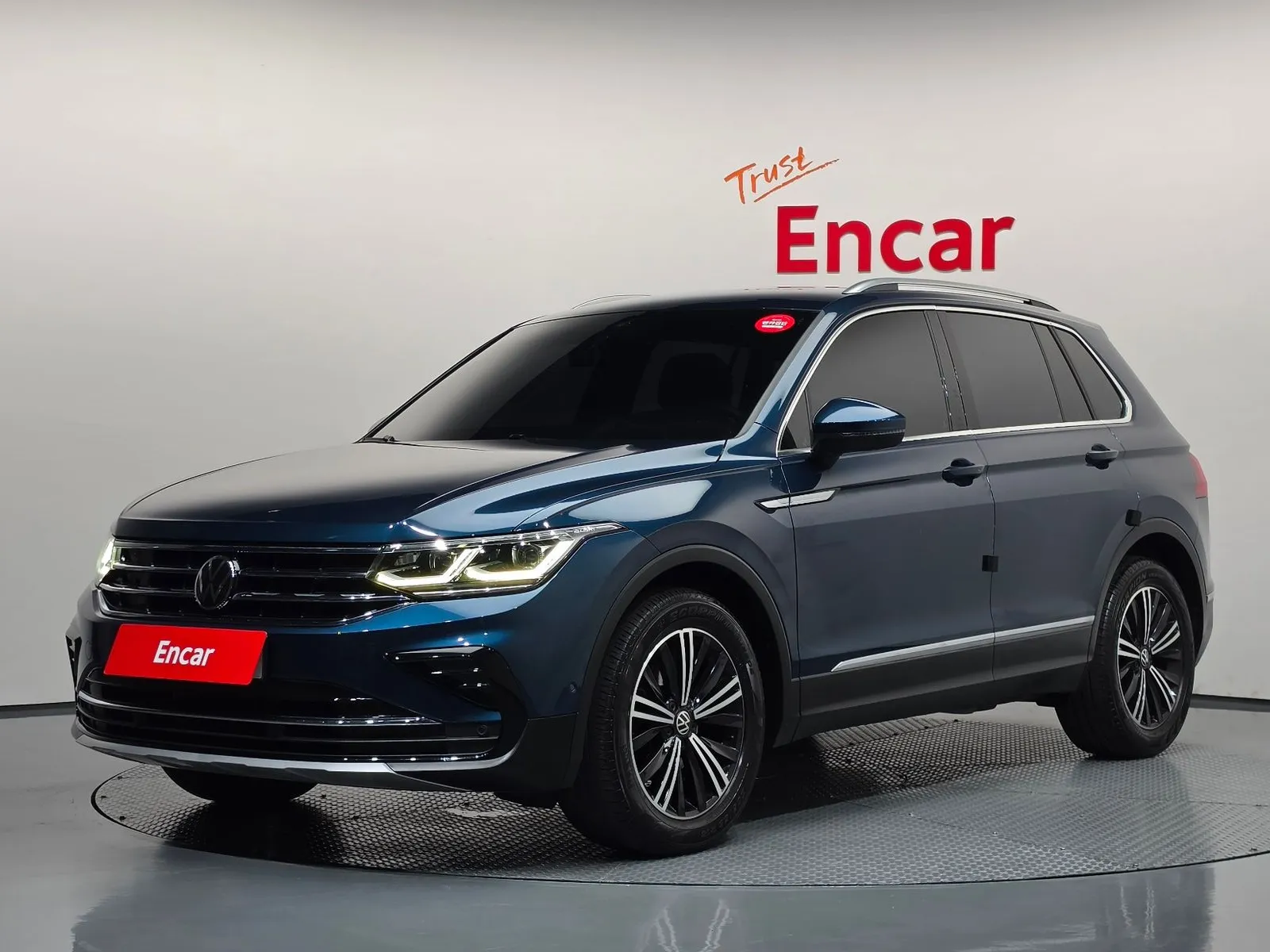 Volkswagen Tiguan 2.0 TDI Premium, снимка 1 от 20