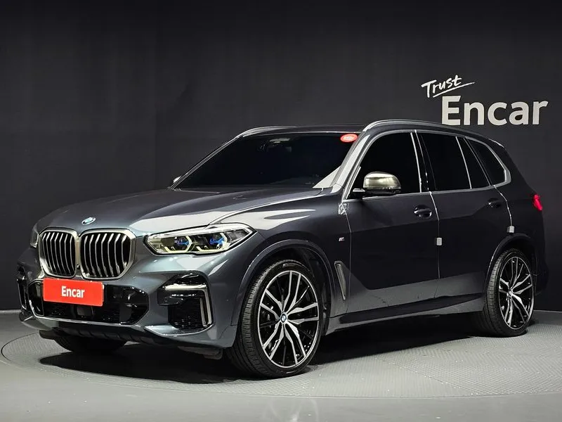 BMW X5 M50i