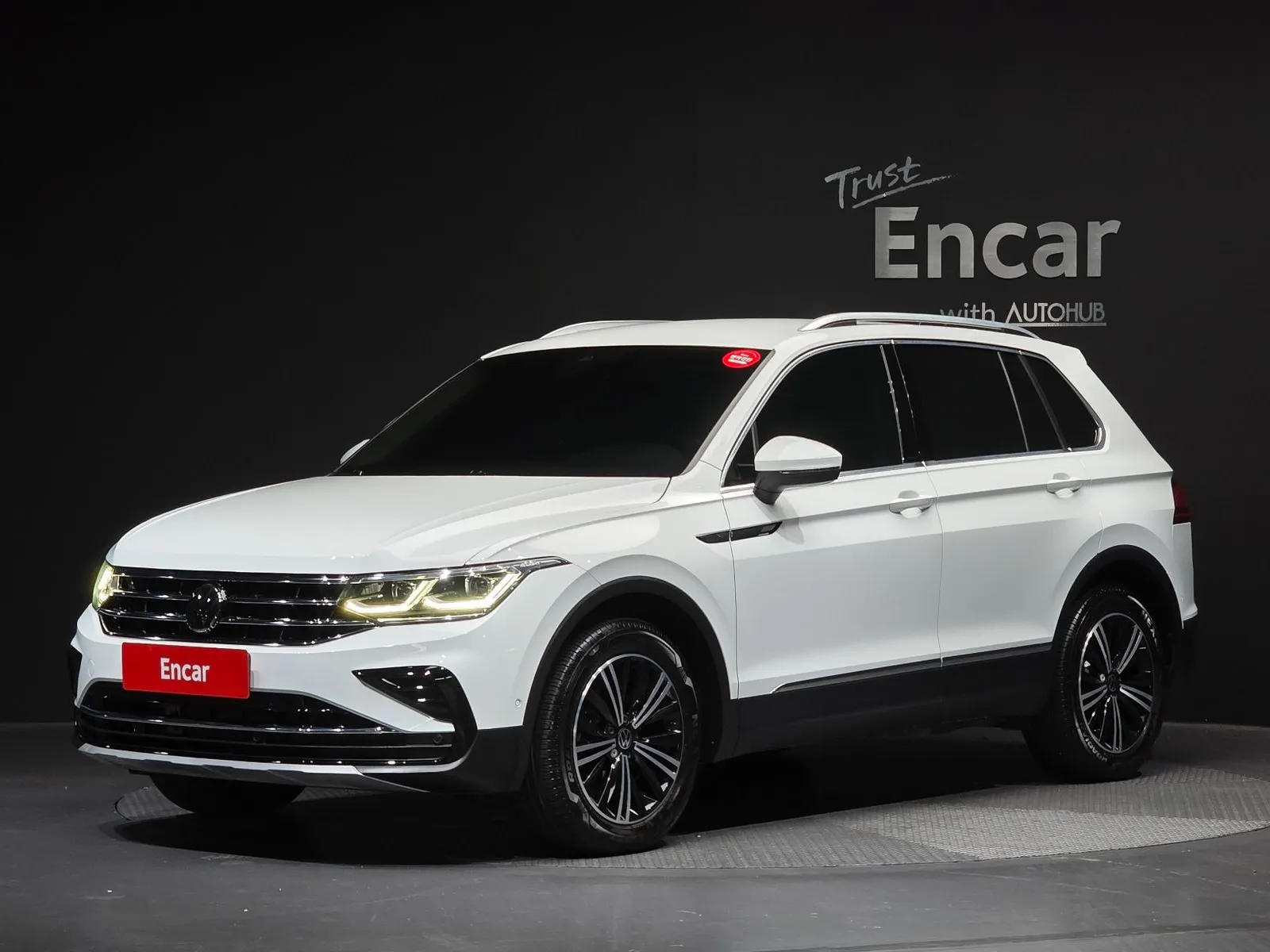 Volkswagen Tiguan 2.0 TDI Premium, снимка 1 от 20