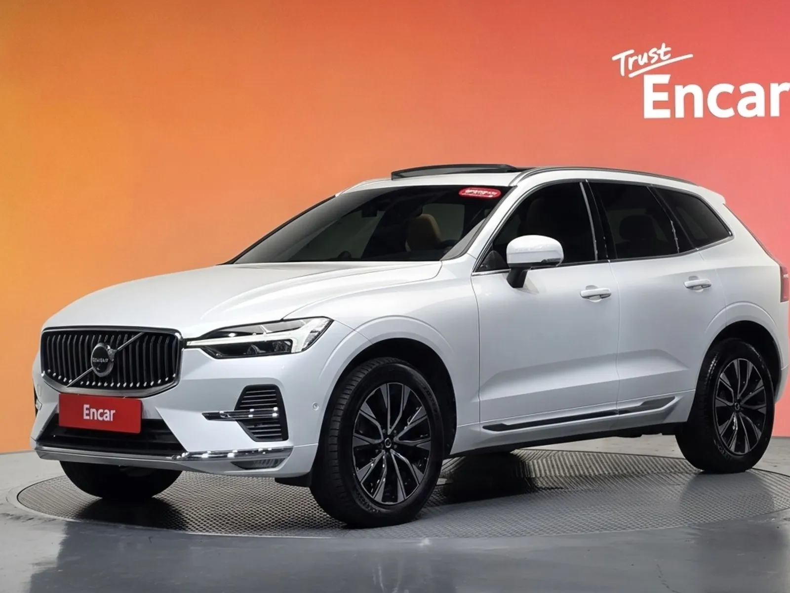 Volvo XC60 B5 Ultimate Bright, снимка 1 от 20
