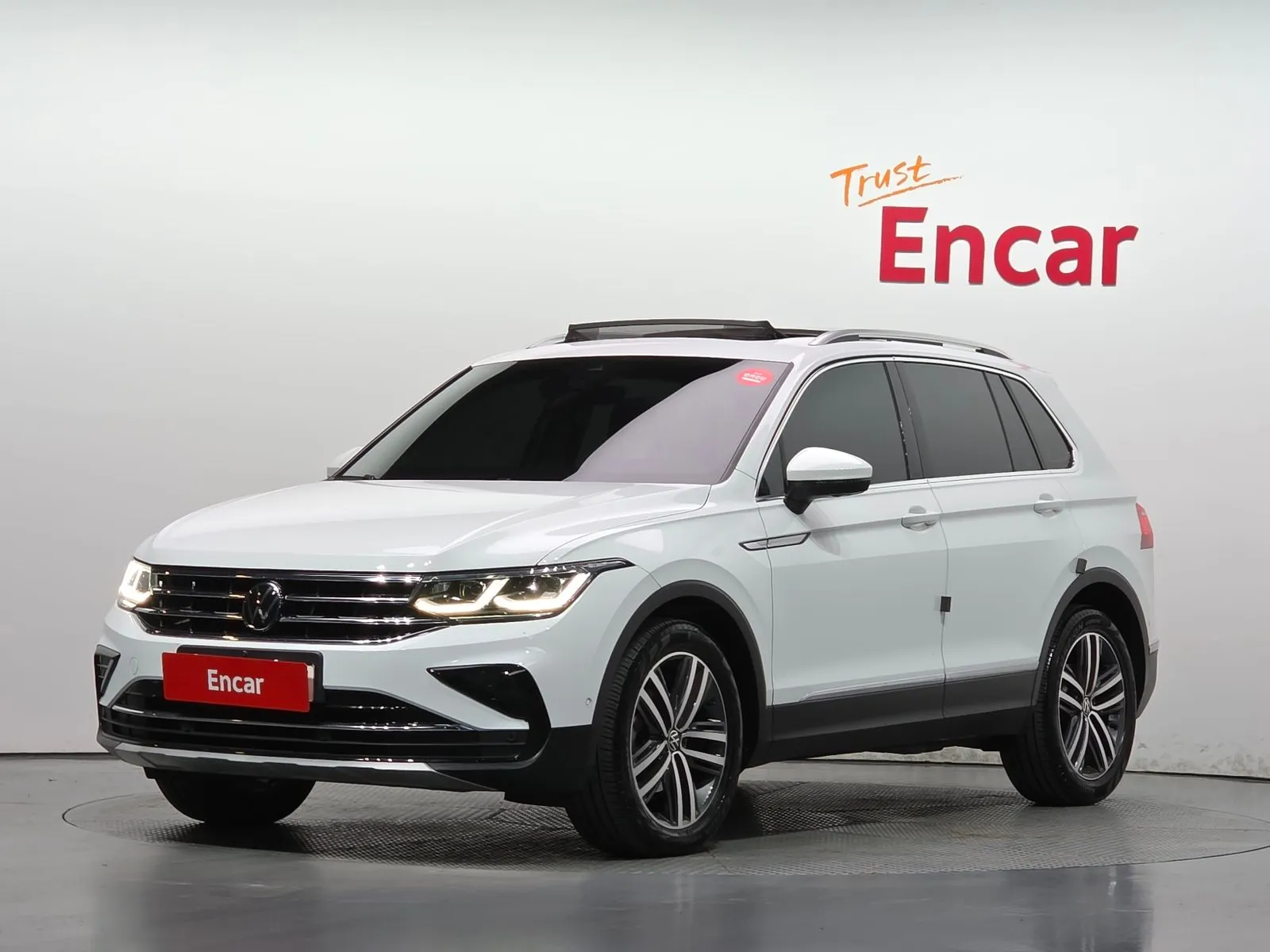 Volkswagen Tiguan 2.0 TDI Prestige, снимка 1 от 20