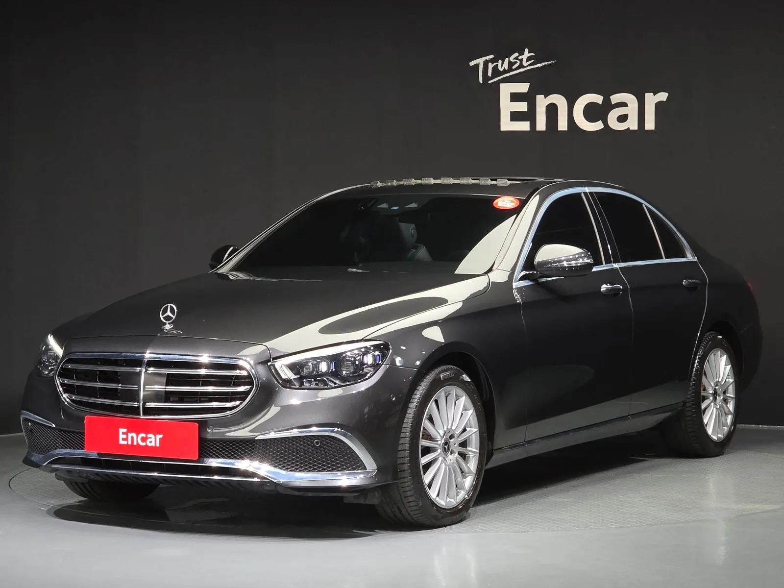 Mercedes-Benz E-Class E250 Exclusive, снимка 1 от 20