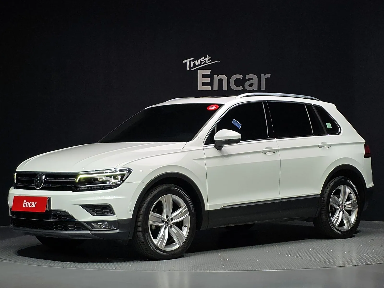 Volkswagen Tiguan 2.0 TDI 4Motion Prestige, снимка 1 от 20