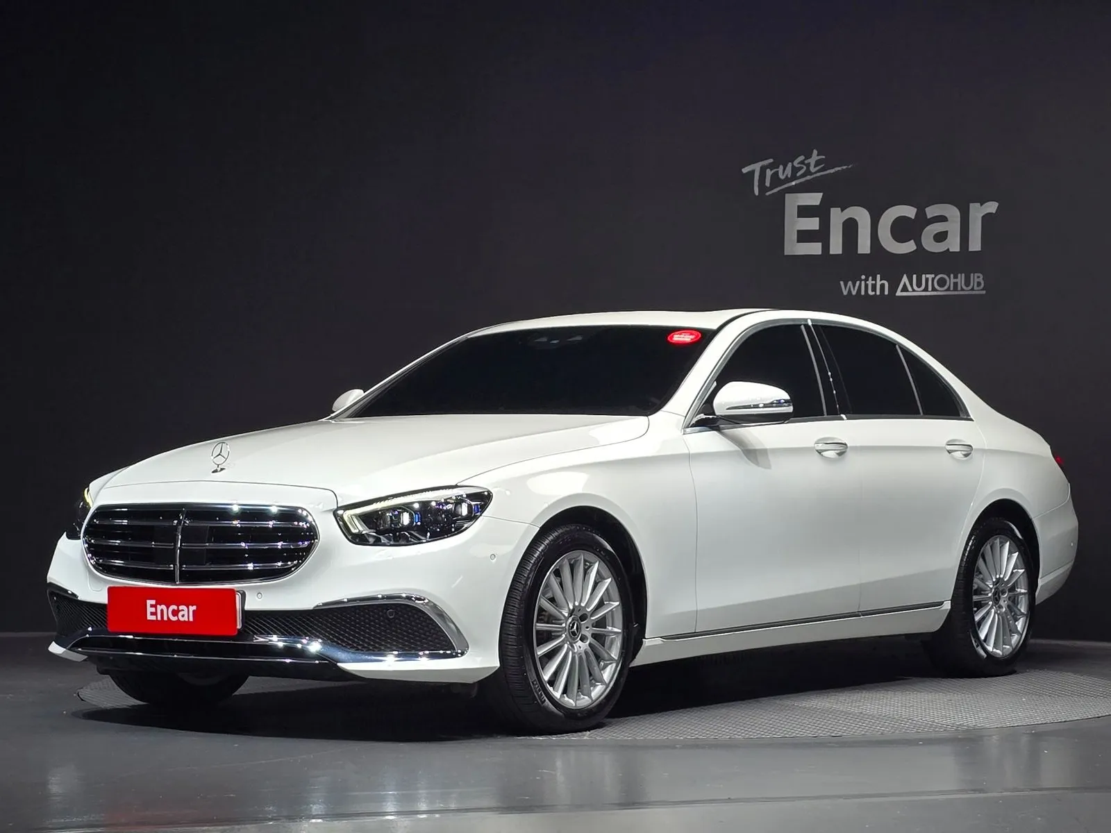 Mercedes-Benz E-Class E250 Exclusive, снимка 1 от 20