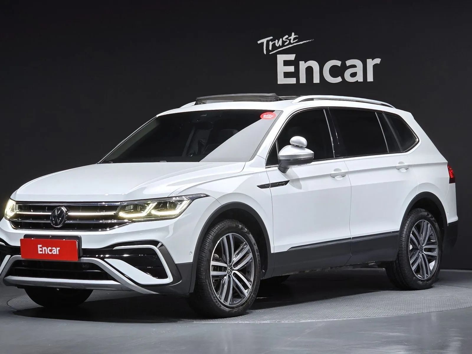 Volkswagen Tiguan 2.0 TSI Prestige, снимка 1 от 20