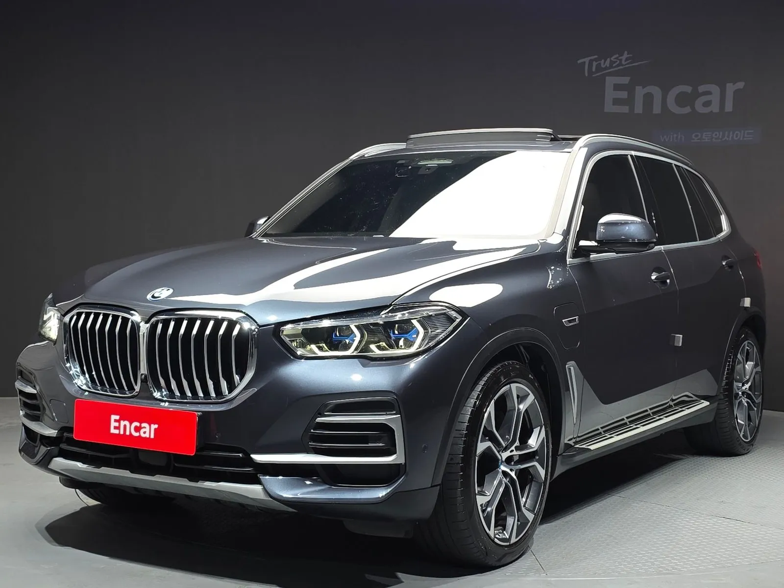 BMW X5 xDrive 45e xLine, снимка 1 от 20